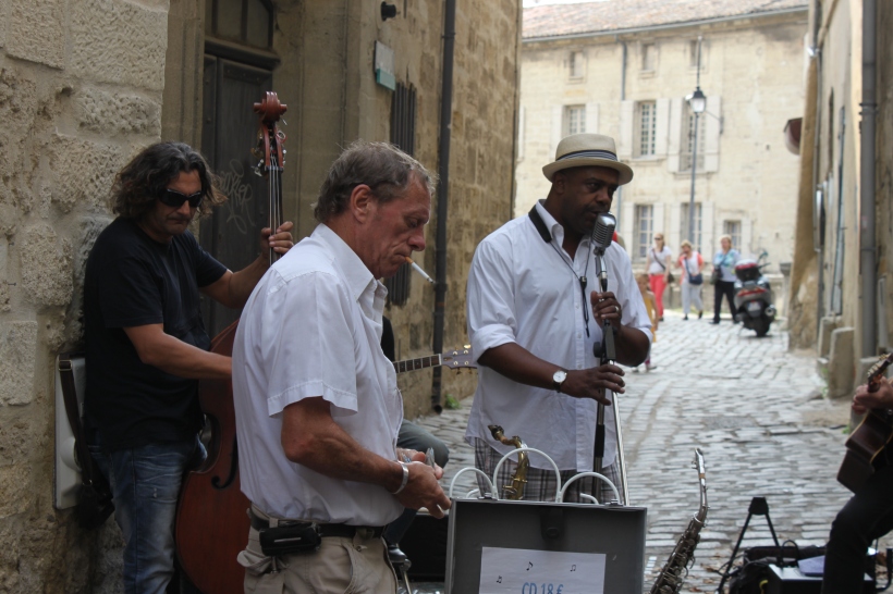 A little jazz with our shopping in Uzes, not the quality of music I'm accustomed to at a market! I tried to take video, but there were way too many people stopping to listen.